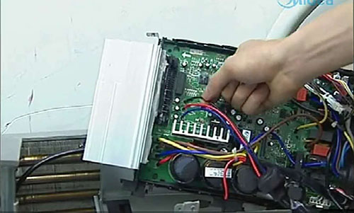 呼和浩特美的空调电话是多少